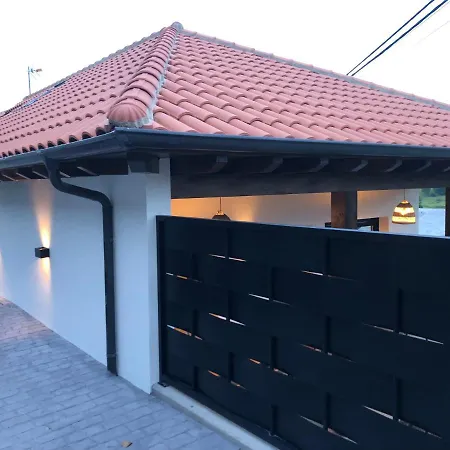 Hébergement de vacances Nuevo Casa Loylla A 500 M De La Playa Niembro