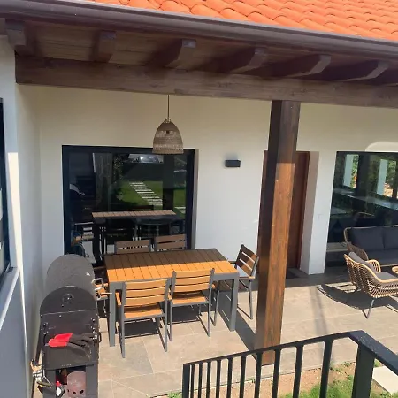Дом отдыха Nuevo Casa Loylla A 500 M De La Playa Ньембро